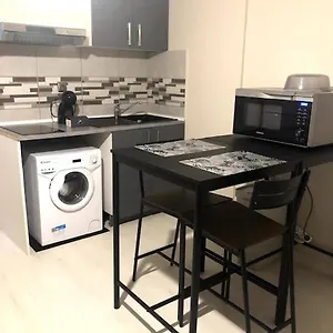 Charmant Studio En Provence Avec Arrivee Autonome Collobrières